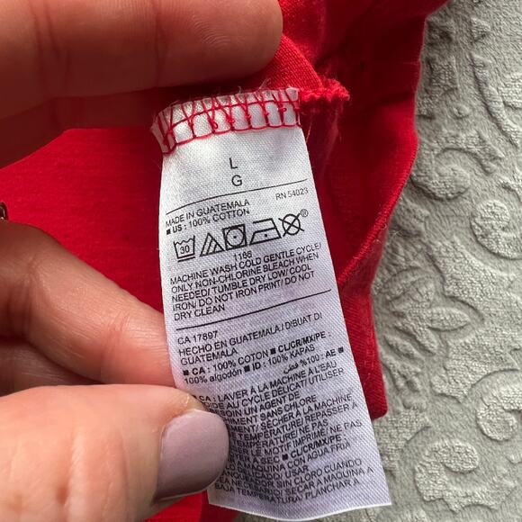 Old Navy Easy Tee Red Holiday Tee Large - Picture 6 of 7